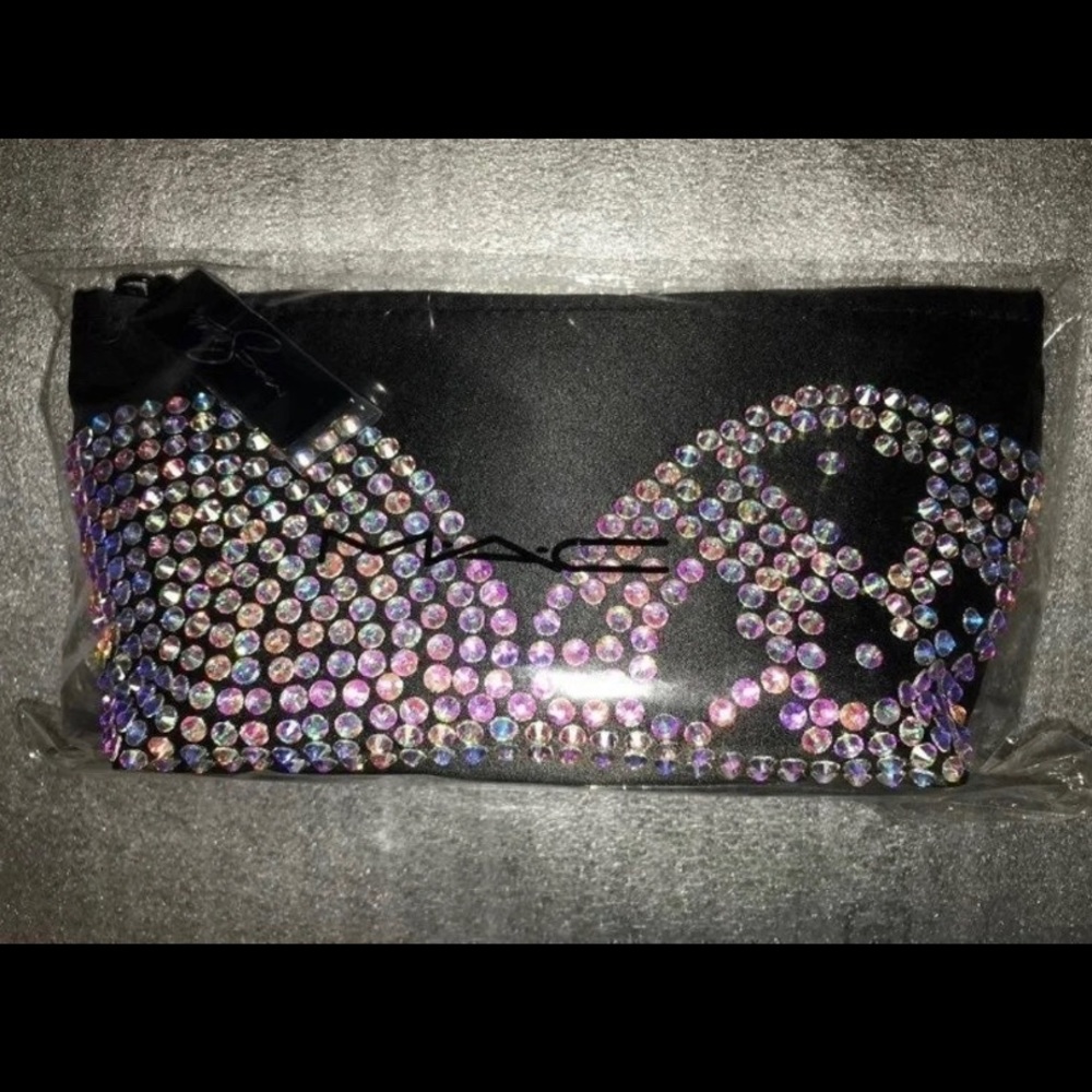 Brand New Selena Makeup Bag include 1 Selena   💄